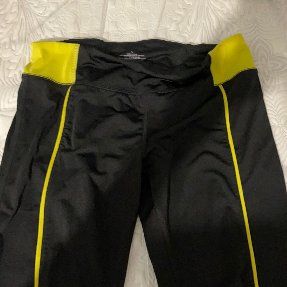 Yellow and black leggings women’s